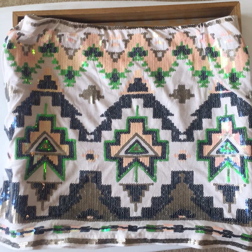🎉HP🎉✨Aztec Mini Skirt✨ - Picture 3 of 3